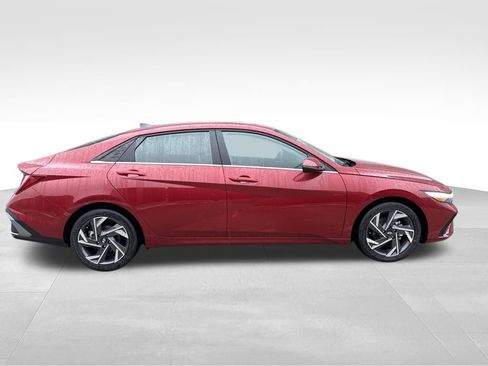 New 2026 Hyundai Elantra Limited FWD image 5