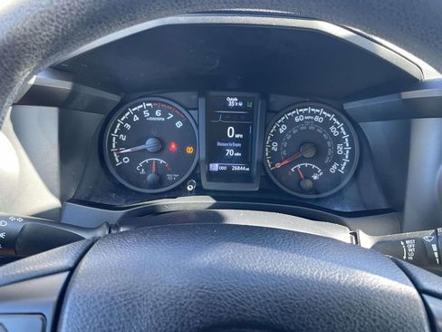 Used 2022 Toyota Tacoma SR image 33