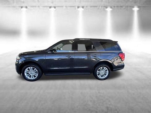Used 2024 Ford Expedition XLT RWD image 8