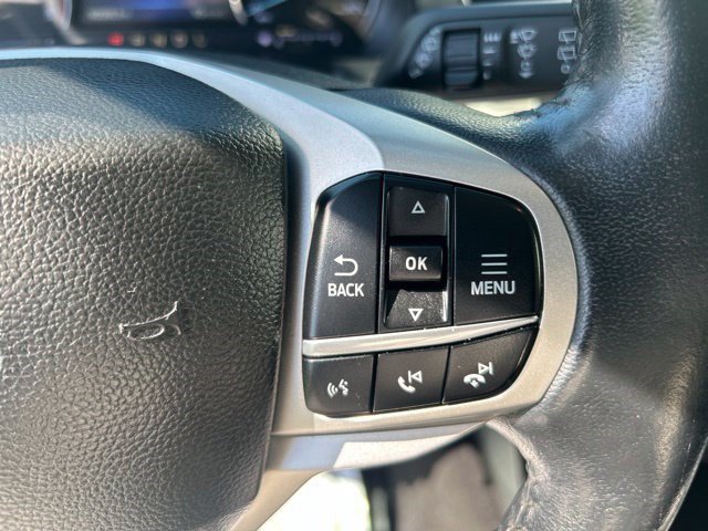 Used 2023 Ford Explorer XLT w/ Equipment Group 202A AWD/4WD image 18