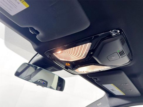 Used 2023 BMW M3 Competition w/ Executive Package image 11