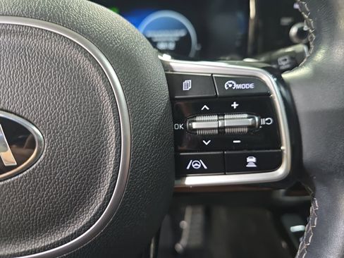 Used 2021 Kia Sorento SX Prestige image 18