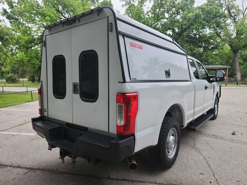 Used 2018 Ford F250 XL w/ Power Equipment Group RWD image 12