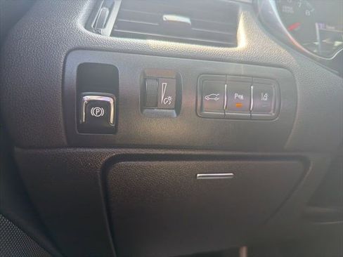 Used 2017 Chevrolet Impala LT w/ Leather Package FWD image 29