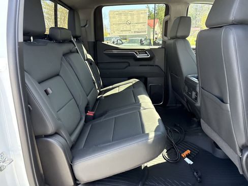 New 2026 Chevrolet Silverado 1500 LT Trail Boss w/ Convenience Package II AWD/4WD image 28