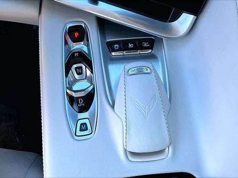 Used 2023 Chevrolet Corvette Stingray Premium Conv w/ Z51 Performance Package image 28