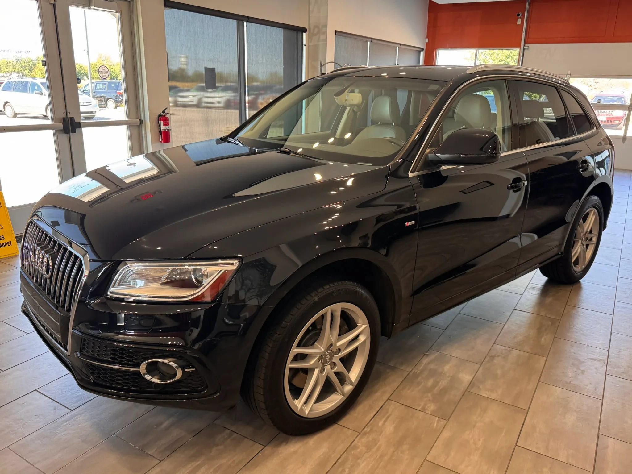 Used 2014 Audi Q5 3.0T Prestige AWD/4WD image 6