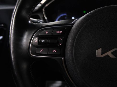 Used 2022 Kia Niro EX w/ Cold Weather Package image 34