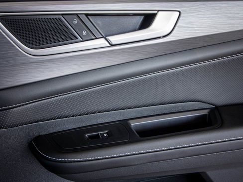 New 2026 Volkswagen Atlas Cross Sport SE image 44