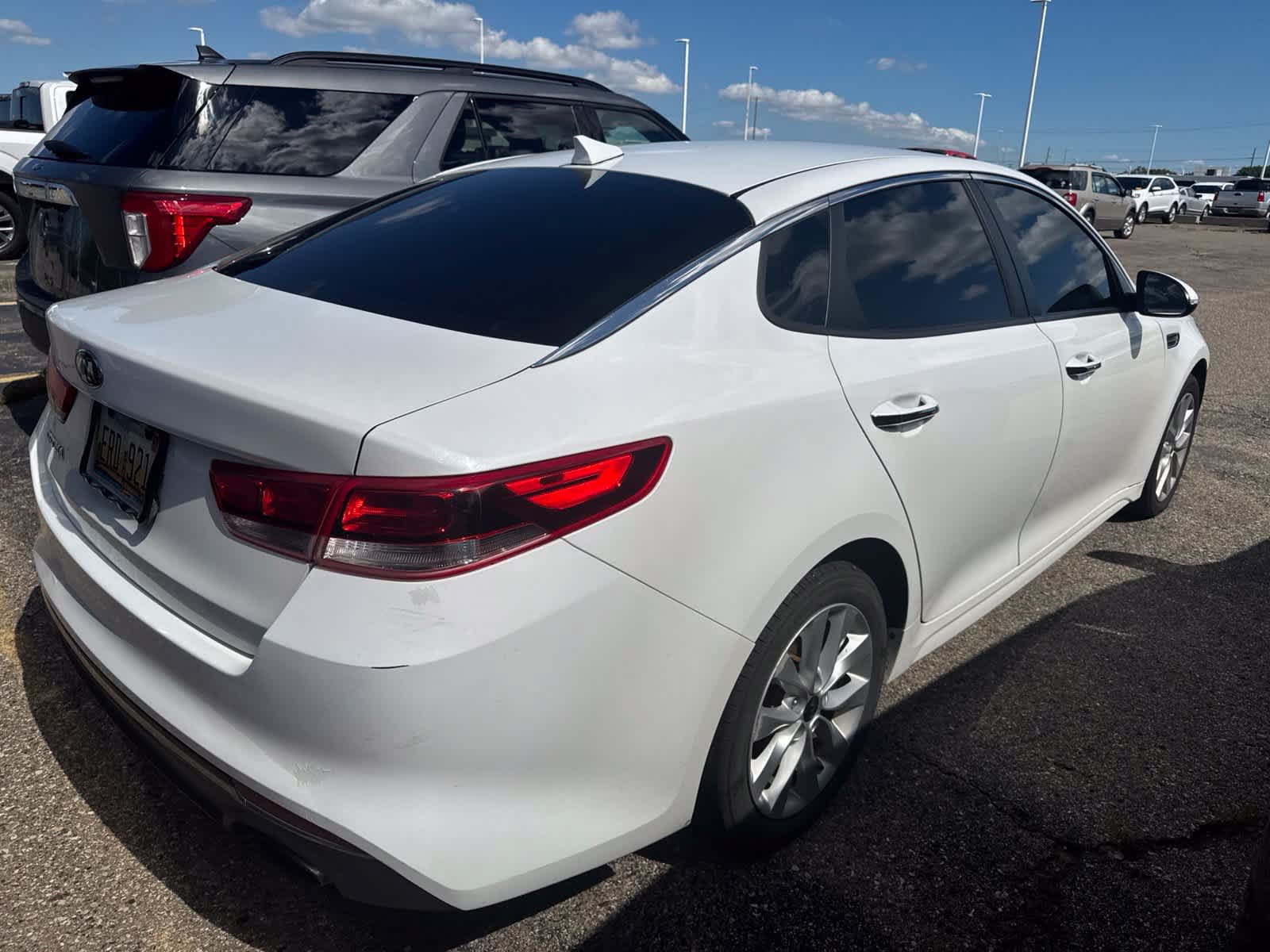 Used 2016 Kia Optima LX FWD image 27