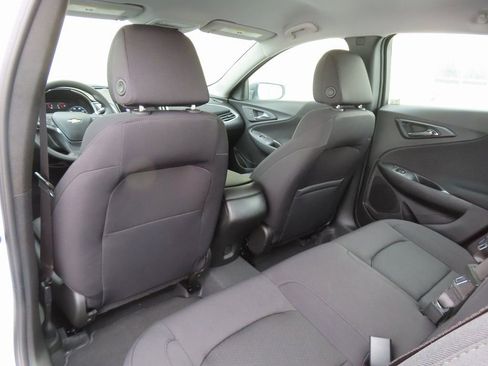 New 2025 Chevrolet Malibu LS image 19