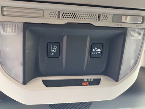 Used 2022 Subaru Forester AWD/4WD image 26