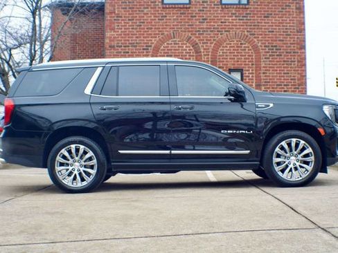 Used 2023 GMC Yukon Denali image 4