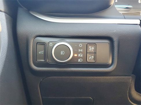 Used 2021 Ford Explorer XLT w/ Equipment Group 202A image 30