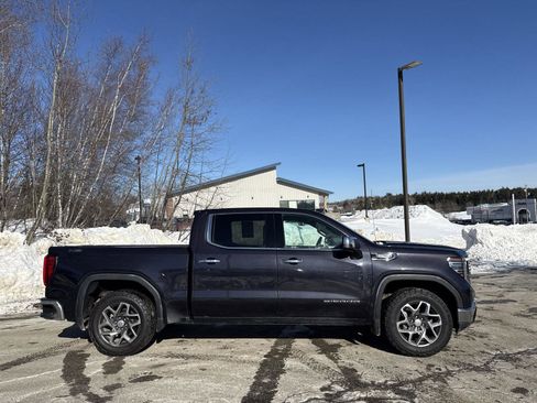 Used 2022 GMC Sierra 1500 SLT w/ SLT Premium Package image 6