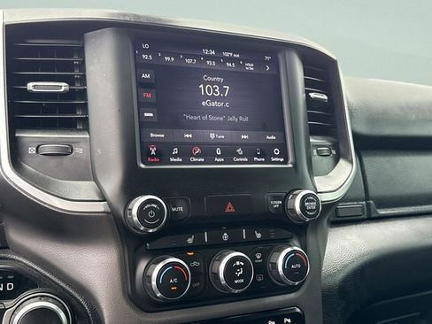Used 2019 RAM 1500 Big Horn AWD/4WD image 34