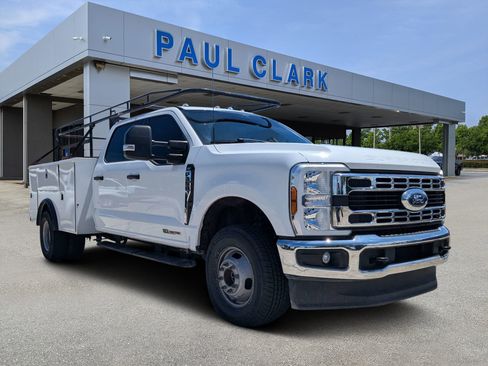 Used 2024 Ford F350 XLT AWD/4WD image 1