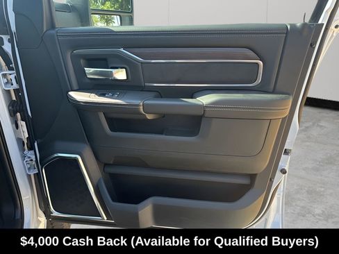 New 2026 RAM 2500 Laramie w/ Night Edition AWD/4WD image 15