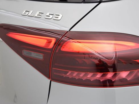 Used 2025 Mercedes-Benz GLE 53 AMG 4MATIC image 14