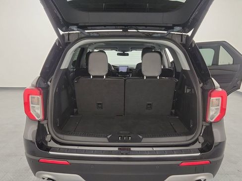 Used 2022 Ford Explorer Limited w/ Equipment Group 301A image 35