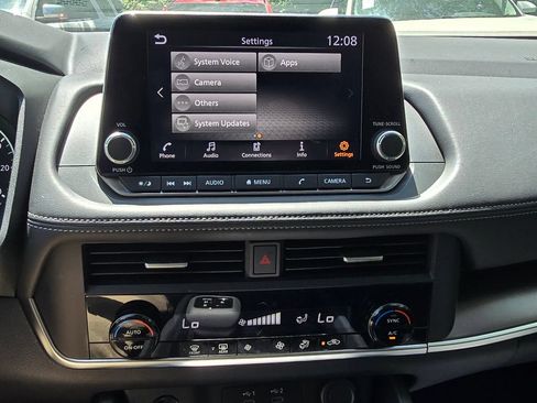 Used 2026 Nissan Rogue SV FWD image 21