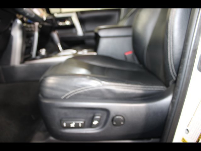 Used 2016 Toyota 4Runner Limited AWD/4WD image 20