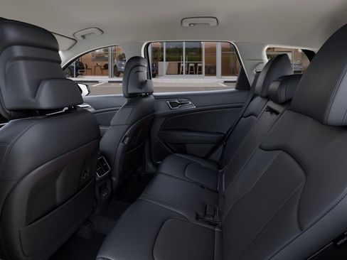 New 2026 Kia Sportage EX image 18