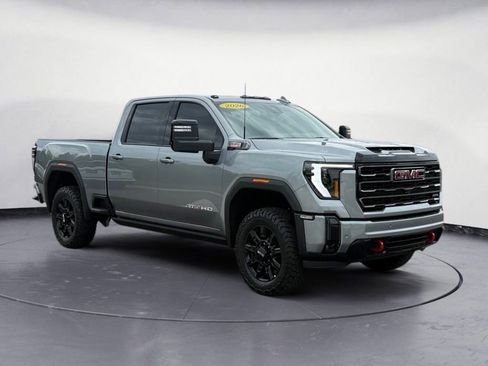 Used 2026 GMC Sierra 2500 AT4 w/ AT4 Premium Plus Package AWD/4WD image 10