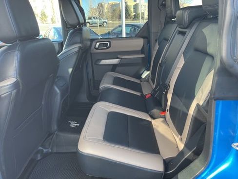Used 2023 Ford Bronco Wildtrak image 28