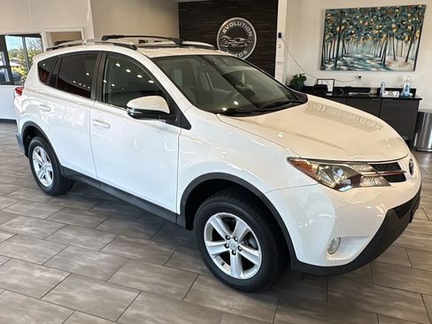 Used 2013 Toyota RAV4 XLE AWD/4WD image 4