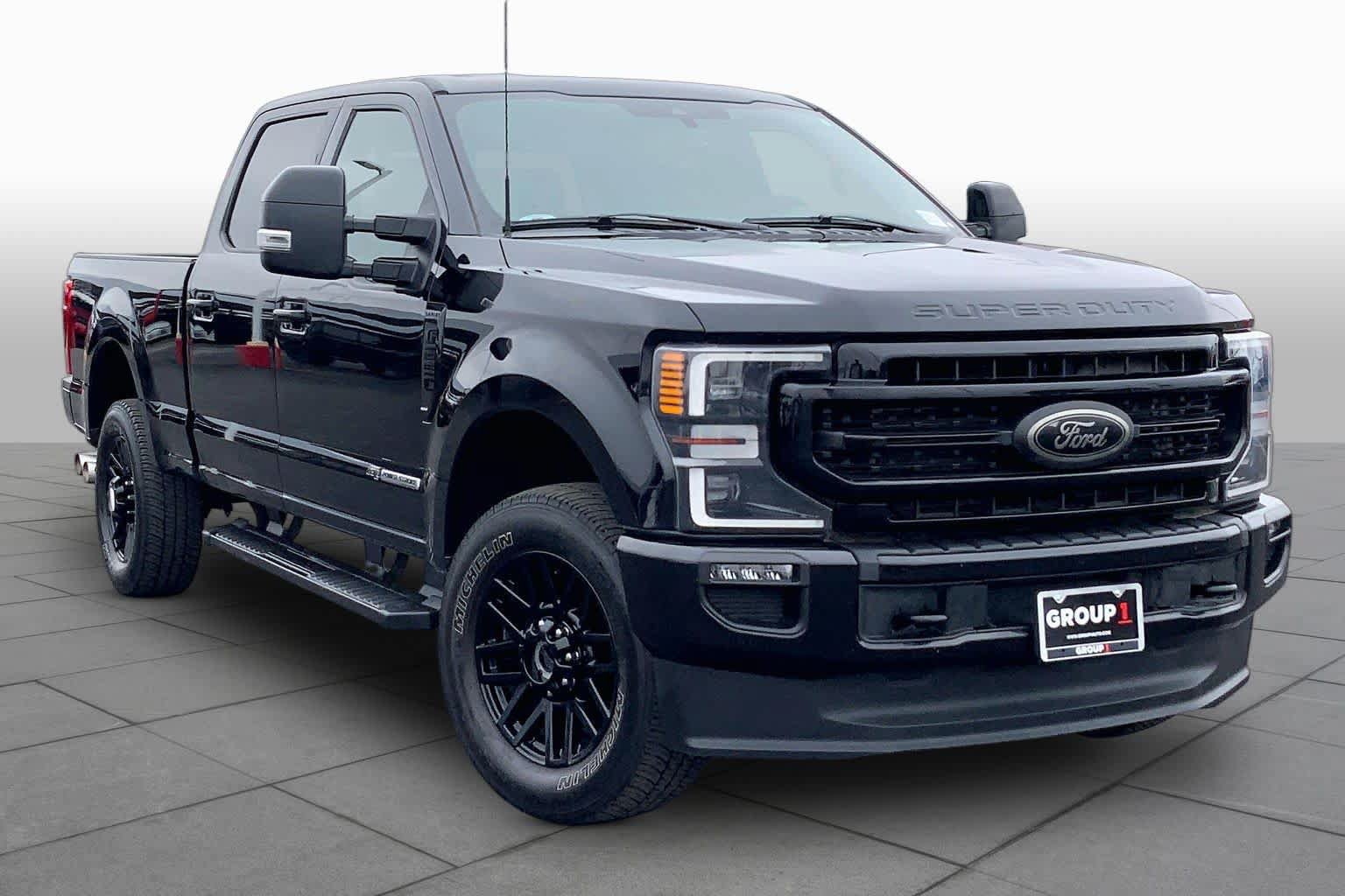 Used 2022 Ford F250 Lariat w/ Black Appearance Package AWD/4WD image 3