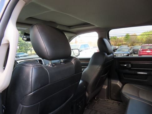 Used 2014 RAM 1500 Laramie w/ Convenience Group image 31
