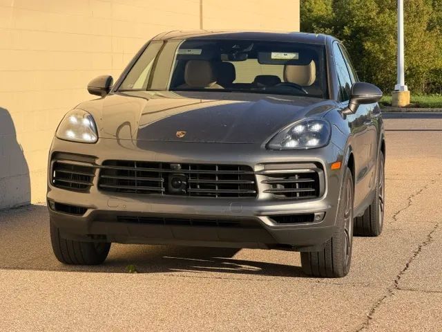 Used 2020 Porsche Cayenne AWD/4WD image 5