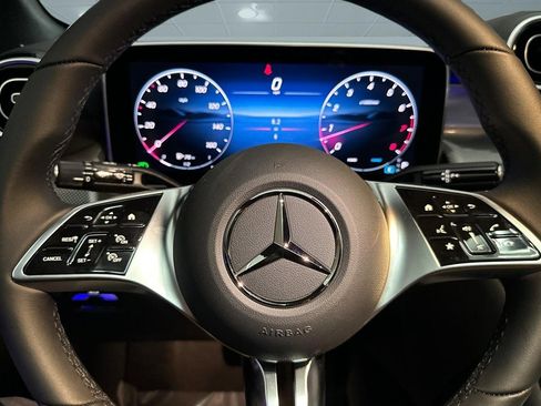 Used 2026 Mercedes-Benz GLC 300 image 15