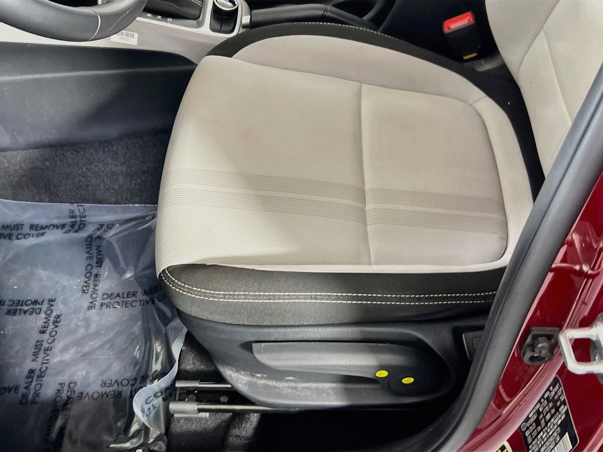 Used 2024 Hyundai Venue SEL FWD image 18