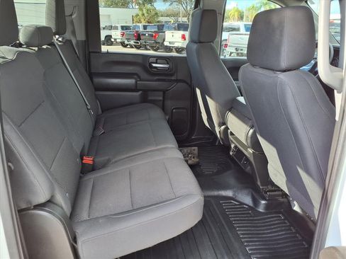 Used 2024 GMC Sierra 2500 Pro w/ Convenience Package image 16