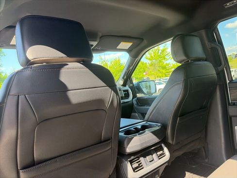 Used 2024 Ford F150 Lariat AWD/4WD image 30