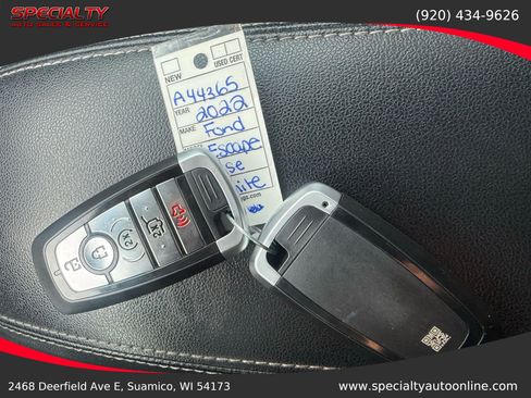 Used 2022 Ford Escape SEL image 40