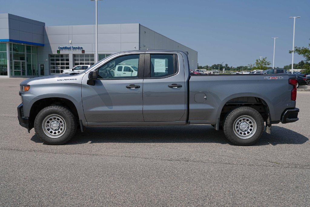 Used 2021 Chevrolet Silverado 1500 W/T w/ WT Fleet Convenience Package AWD/4WD image 11