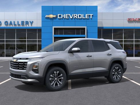 New 2026 Chevrolet Equinox LT image 2