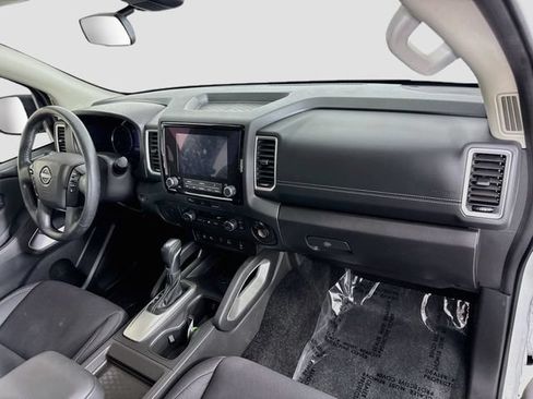 Used 2024 Nissan Frontier SV w/ SV Convenience Package RWD image 27