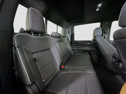 Used 2024 GMC Sierra 2500 AT4X AWD/4WD image 31