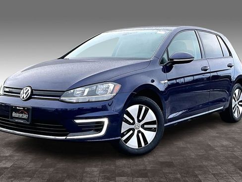 Used 2019 Volkswagen e-Golf SE image 2