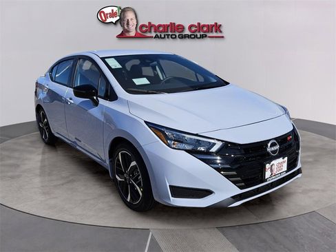 New 2025 Nissan Versa SR w/ Trunk Package image 8