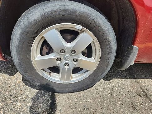 Used 2006 Dodge Caravan SXT w/ Popular Equipment Group I FWD image 9