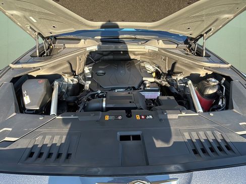 Used 2023 Genesis GV80 2.5T w/ Prestige 20" Package image 12