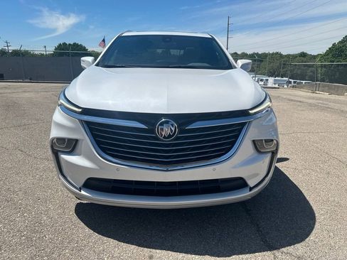Used 2024 Buick Enclave Essence w/ Experience Buick Package AWD/4WD image 2