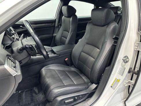 Used 2019 Honda Accord Sport image 11