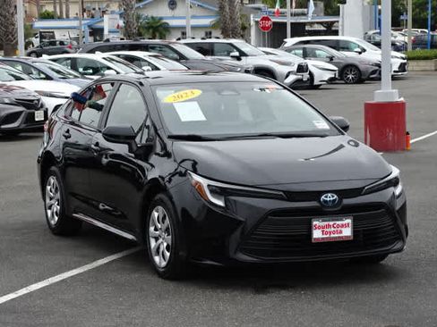 Certified 2023 Toyota Corolla LE w/ Carpet Mat Package (TMS) FWD image 2