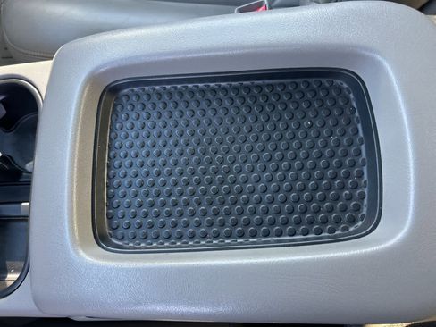 Used 2005 Chevrolet Avalanche Z71 w/ Sun And Sound Package image 50